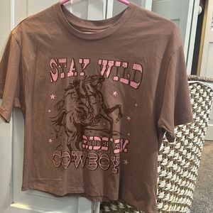 super cute “stay wild ride ‘em cowboy” t-shirt!!
